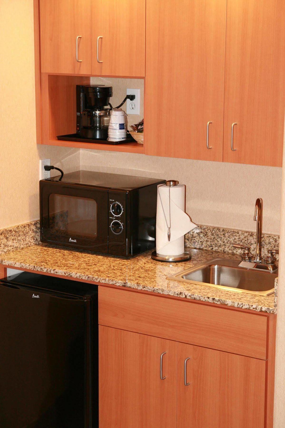 Hampton Inn & Suites Lathrop Cameră foto
